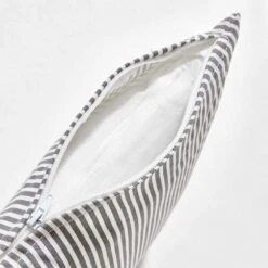 Lot De 2 Coussins Carrés Polyester Linea Gris 45x45x8 Cm -VIDAXL || SuperFish || Konstsmide Soldes Boutique 6488657cb24560.83787195